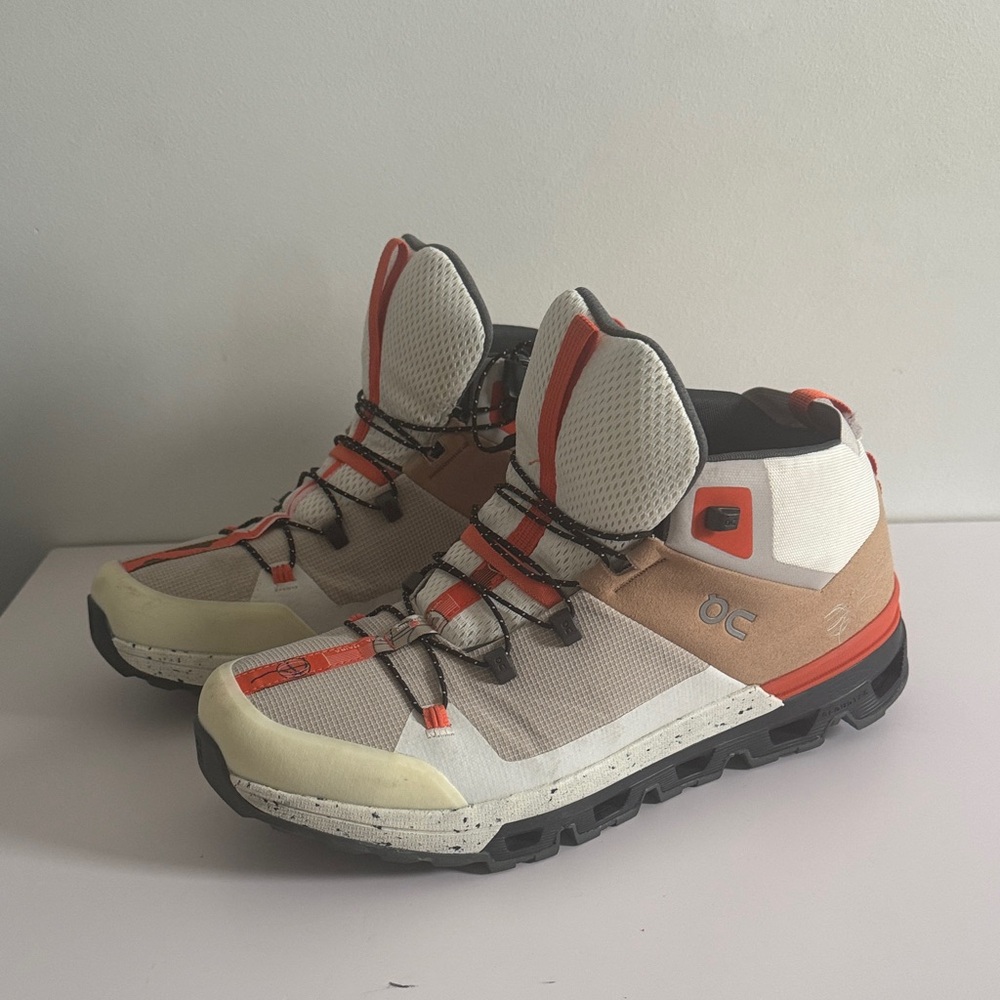 On Men’s Cloudtrax Water Repellent Hiking Shoe Sz 12 Like New